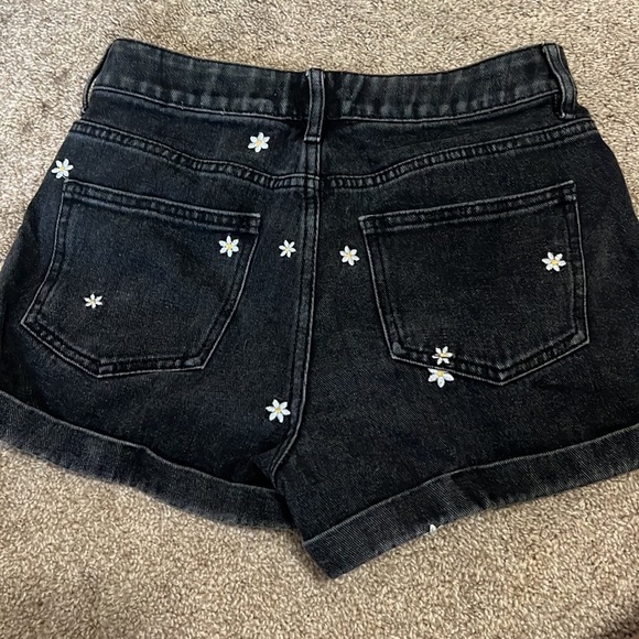 flower jean shorts from pac sun - Picture 2 of 3